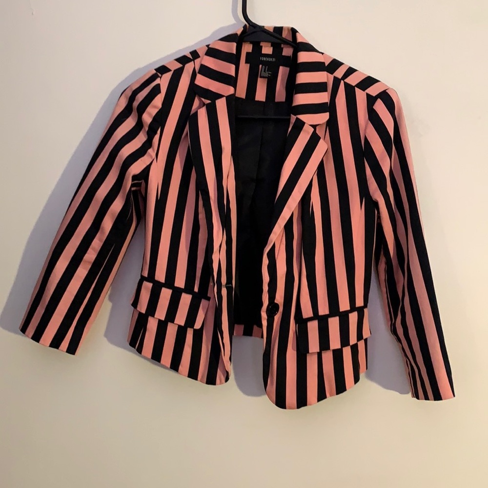 Short stripe blazer